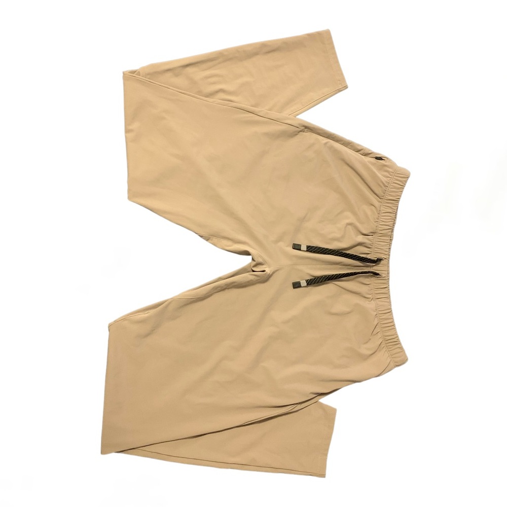 Tan Fabletics Men Takeover Pants. Size L. Inseam: 27 in